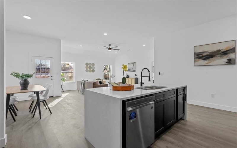 815 Lake View Ridge, White Settlement, TX 76108, 4 Habitaciones Habitaciones , ,2 BañosBaños,Residential,En Venta,815 Lake View Ridge,20936962