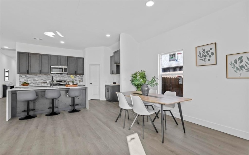 815 Lake View Ridge, White Settlement, TX 76108, 4 Habitaciones Habitaciones , ,2 BañosBaños,Residential,En Venta,815 Lake View Ridge,20936962