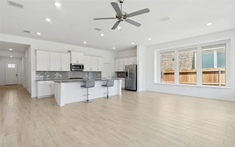 2109 Esher Drive, Little Elm, TX 75068, 4 Bedrooms Bedrooms, ,3 BathroomsBathrooms,Residential,For Sale,2109 Esher Drive,21002982