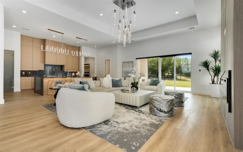 2542 Town View Drive, Cedar Hill, TX 75104, 6 Bedrooms Bedrooms, ,6 BathroomsBathrooms,Residential,For Sale,2542 Town View Drive,21003852