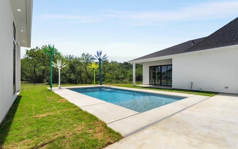 2542 Town View Drive, Cedar Hill, TX 75104, 6 Bedrooms Bedrooms, ,6 BathroomsBathrooms,Residential,For Sale,2542 Town View Drive,21003852