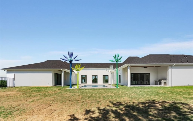 2542 Town View Drive, Cedar Hill, TX 75104, 6 Bedrooms Bedrooms, ,6 BathroomsBathrooms,Residential,For Sale,2542 Town View Drive,21003852