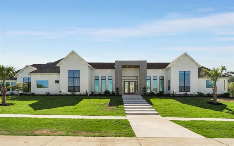 2542 Town View Drive, Cedar Hill, TX 75104, 6 Bedrooms Bedrooms, ,6 BathroomsBathrooms,Residential,For Sale,2542 Town View Drive,21003852