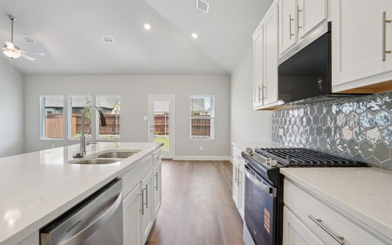 2213 Currents Road, Princeton, TX 75407, 4 Habitaciones Habitaciones , ,2 BañosBaños,Residential,En Venta,2213 Currents Road,0,21005752