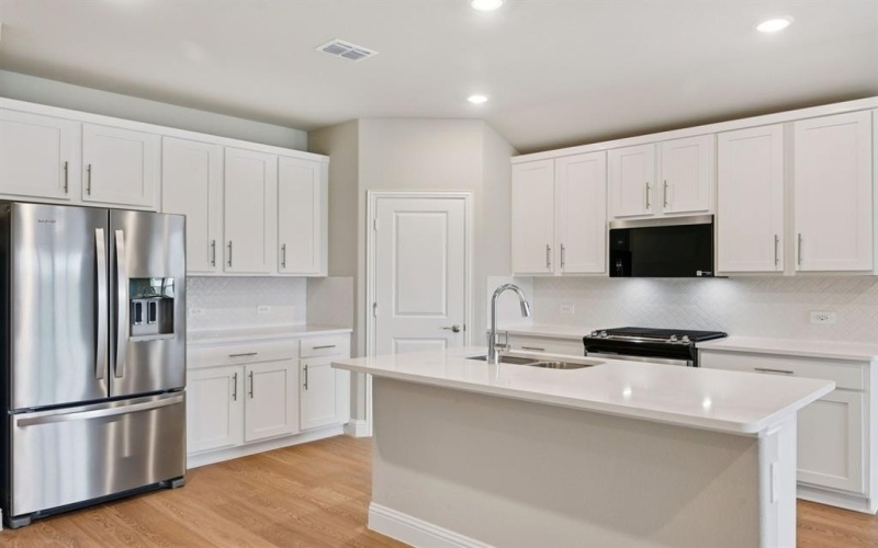 6628 Valley Lake Lane, Fort Worth, TX 76036, 3 Bedrooms Bedrooms, ,2 BathroomsBathrooms,Residential,For Sale,6628 Valley Lake Lane,0,21005824