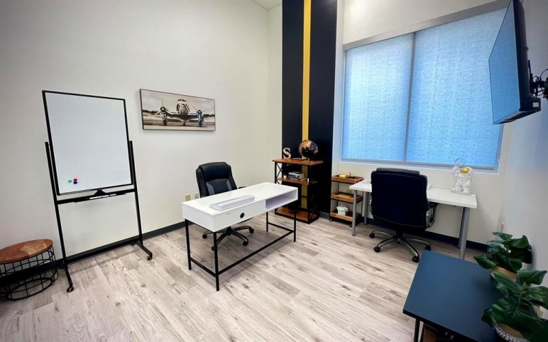 803 W Southlake Boulevard #140, Southlake, TX 76092, ,Otro,En Venta,803 W Southlake Boulevard,21006085