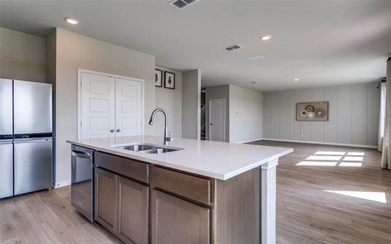 107 Rockwood Drive, Justin, TX 76247, 3 Habitaciones Habitaciones , ,2 BañosBaños,Residential,En Venta,107 Rockwood Drive,0,21008014