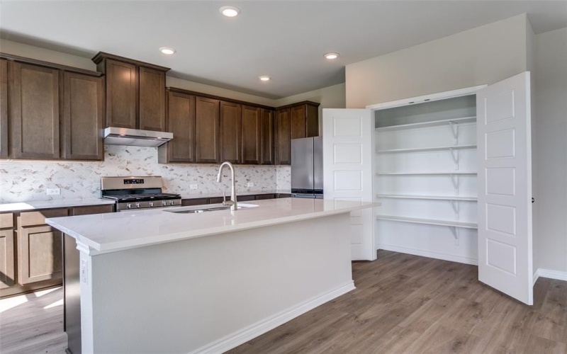 107 Rockwood Drive, Justin, TX 76247, 3 Habitaciones Habitaciones , ,2 BañosBaños,Residential,En Venta,107 Rockwood Drive,0,21008014