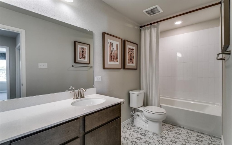 107 Rockwood Drive, Justin, TX 76247, 3 Habitaciones Habitaciones , ,2 BañosBaños,Residential,En Venta,107 Rockwood Drive,0,21008014