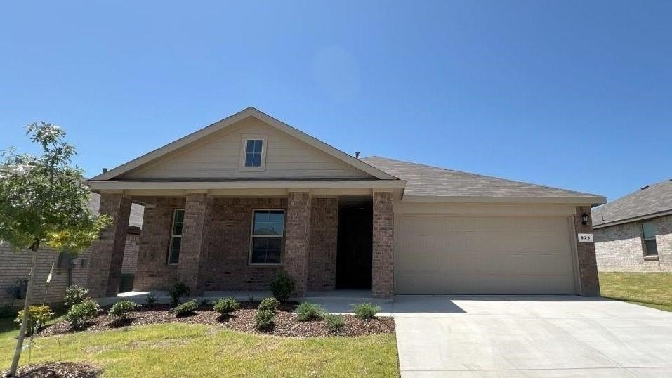 829 ROUND ROBIN Lane, Fort Worth, TX 76131, 3 Bedrooms Bedrooms, ,2 BathroomsBathrooms,Residential,For Sale,829 ROUND ROBIN Lane,21009240