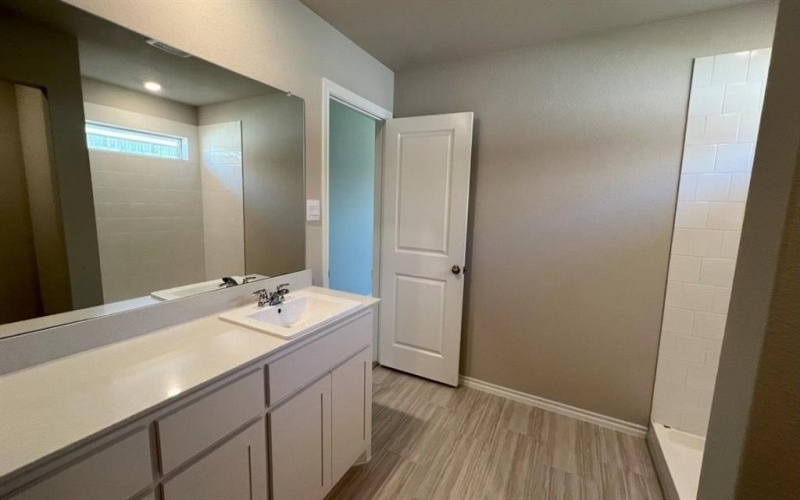 829 ROUND ROBIN Lane, Fort Worth, TX 76131, 3 Bedrooms Bedrooms, ,2 BathroomsBathrooms,Residential,For Sale,829 ROUND ROBIN Lane,21009240