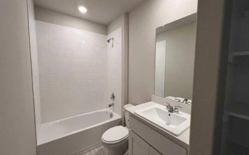 829 ROUND ROBIN Lane, Fort Worth, TX 76131, 3 Bedrooms Bedrooms, ,2 BathroomsBathrooms,Residential,For Sale,829 ROUND ROBIN Lane,21009240