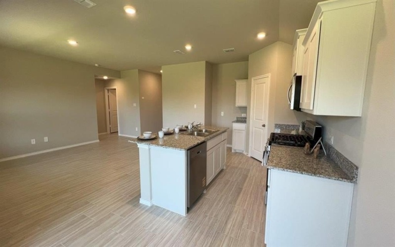 829 ROUND ROBIN Lane, Fort Worth, TX 76131, 3 Bedrooms Bedrooms, ,2 BathroomsBathrooms,Residential,For Sale,829 ROUND ROBIN Lane,21009240