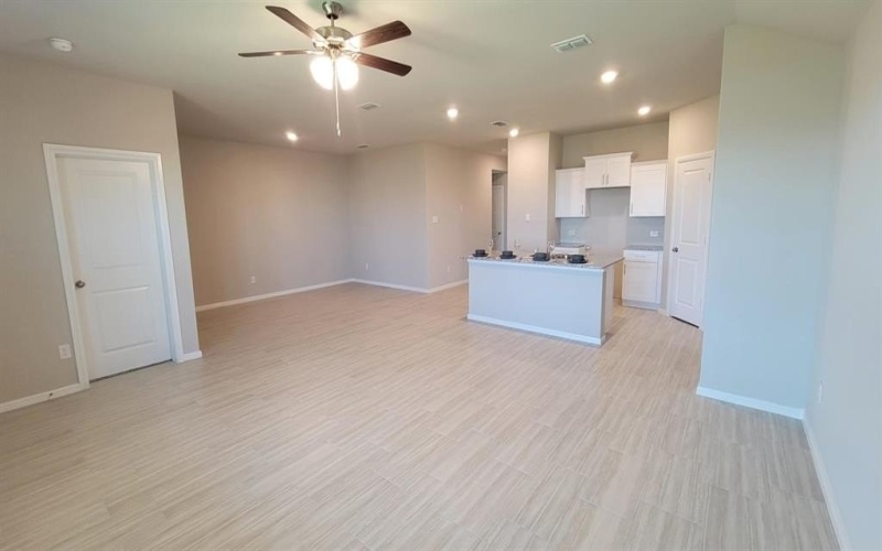 9456 GOLDEN TREE Avenue, Fort Worth, TX 76108, 4 Habitaciones Habitaciones , ,2 BañosBaños,Residential,En Venta,9456 GOLDEN TREE Avenue,0,21009482
