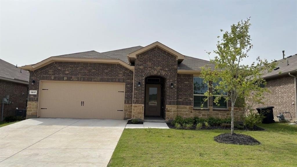 1917 JACKSON Street, Cleburne, TX 76033, 5 Bedrooms Bedrooms, ,3 BathroomsBathrooms,Residential,For Sale,1917 JACKSON Street,0,21009573