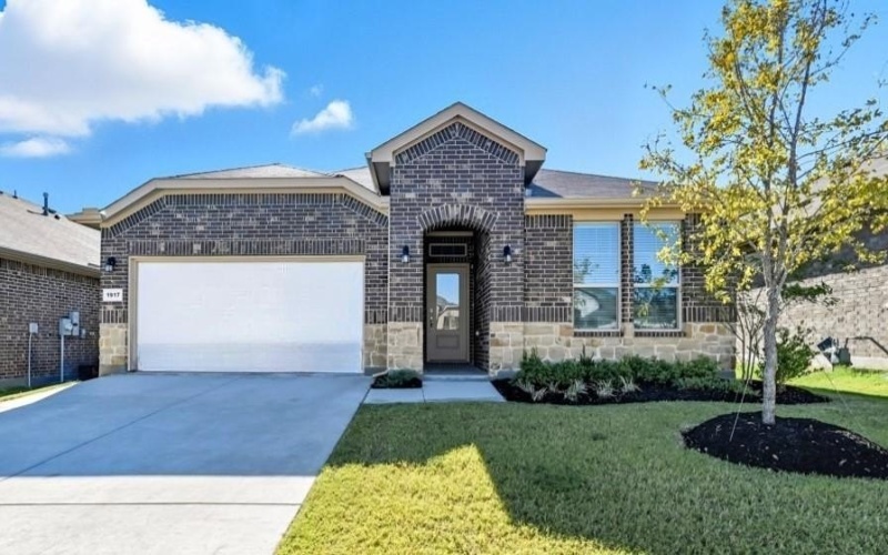 1917 JACKSON Street, Cleburne, TX 76033, 5 Habitaciones Habitaciones , ,3 BañosBaños,Residential,En Venta,1917 JACKSON Street,0,21009573