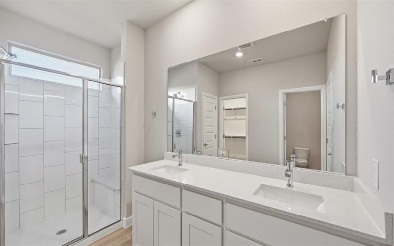 1917 JACKSON Street, Cleburne, TX 76033, 5 Habitaciones Habitaciones , ,3 BañosBaños,Residential,En Venta,1917 JACKSON Street,0,21009573