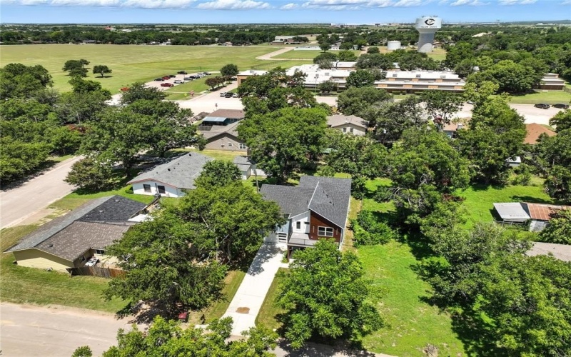 810 Euclid Street, Cleburne, TX 76033, 4 Habitaciones Habitaciones , ,3 BañosBaños,Residential,En Venta,810 Euclid Street,0,21010082