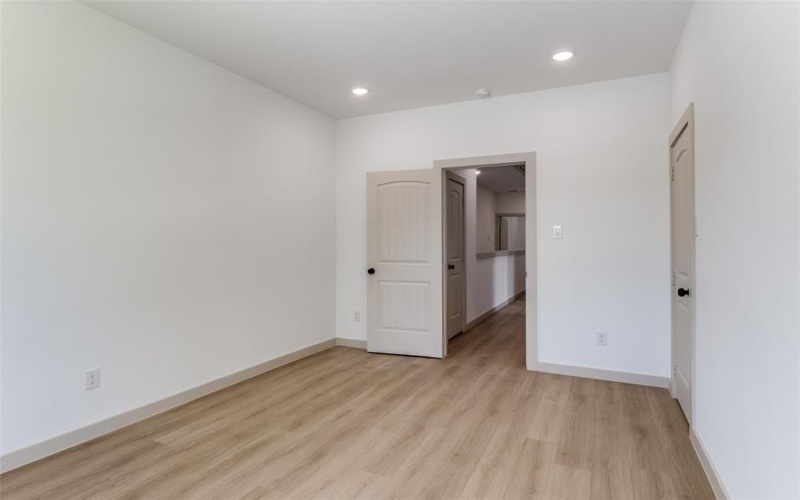 1317 Fletcher Street, Dallas, TX 75223, 3 Habitaciones Habitaciones , ,2 BañosBaños,Residential,En Venta,1317 Fletcher Street,21010095