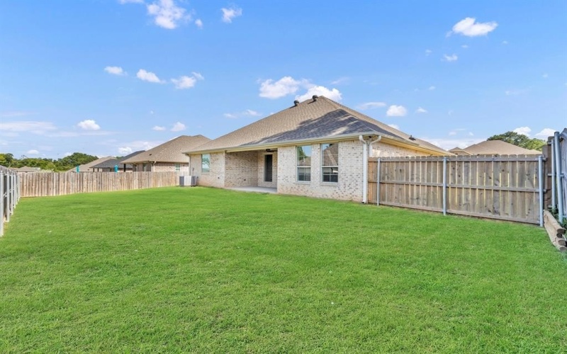 109 Hay Meadow Drive, Winona, TX 75792, 3 Bedrooms Bedrooms, ,2 BathroomsBathrooms,Residential,For Sale,109 Hay Meadow Drive,21010129