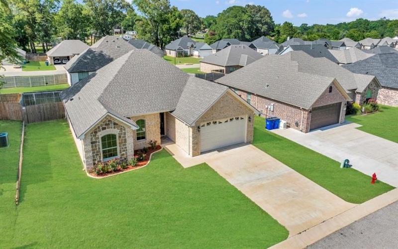 109 Hay Meadow Drive, Winona, TX 75792, 3 Bedrooms Bedrooms, ,2 BathroomsBathrooms,Residential,For Sale,109 Hay Meadow Drive,21010129