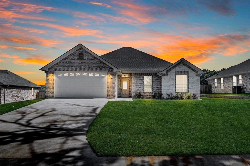 114 Hay Meadow Drive, Winona, TX 75792, 3 Bedrooms Bedrooms, ,2 BathroomsBathrooms,Residential,For Sale,114 Hay Meadow Drive,21010157