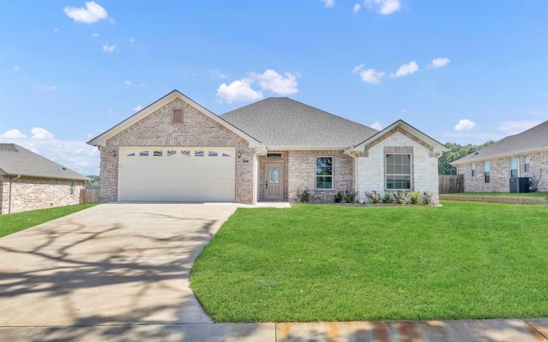 114 Hay Meadow Drive, Winona, TX 75792, 3 Bedrooms Bedrooms, ,2 BathroomsBathrooms,Residential,For Sale,114 Hay Meadow Drive,21010157