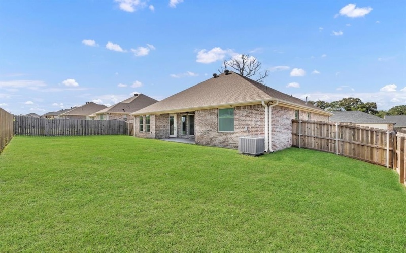 114 Hay Meadow Drive, Winona, TX 75792, 3 Bedrooms Bedrooms, ,2 BathroomsBathrooms,Residential,For Sale,114 Hay Meadow Drive,21010157