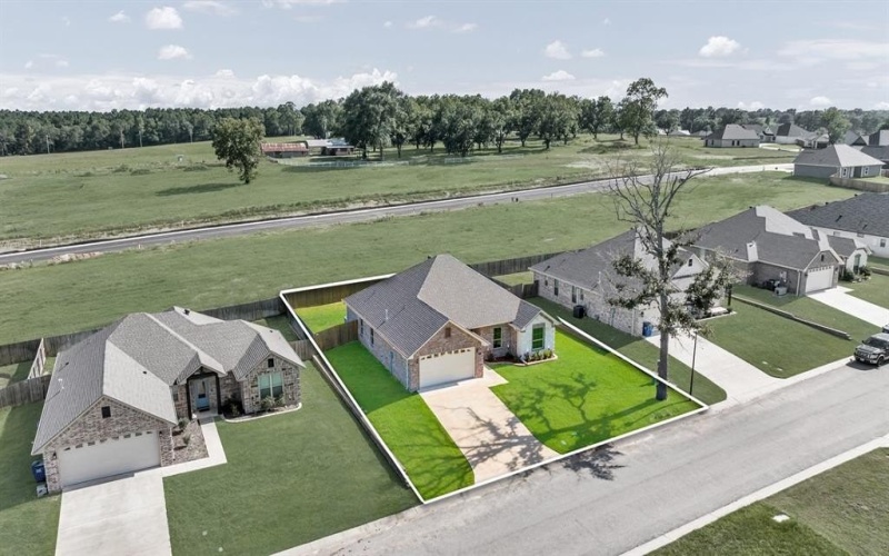 114 Hay Meadow Drive, Winona, TX 75792, 3 Bedrooms Bedrooms, ,2 BathroomsBathrooms,Residential,For Sale,114 Hay Meadow Drive,21010157