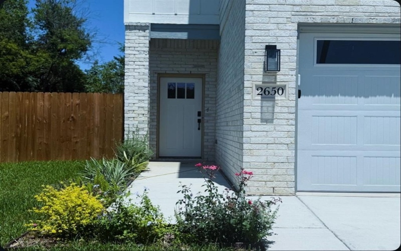 2650 Sutton Street, Dallas, TX 75210, 3 Habitaciones Habitaciones , ,2 BañosBaños,Residential,En Venta,2650 Sutton Street,21010201