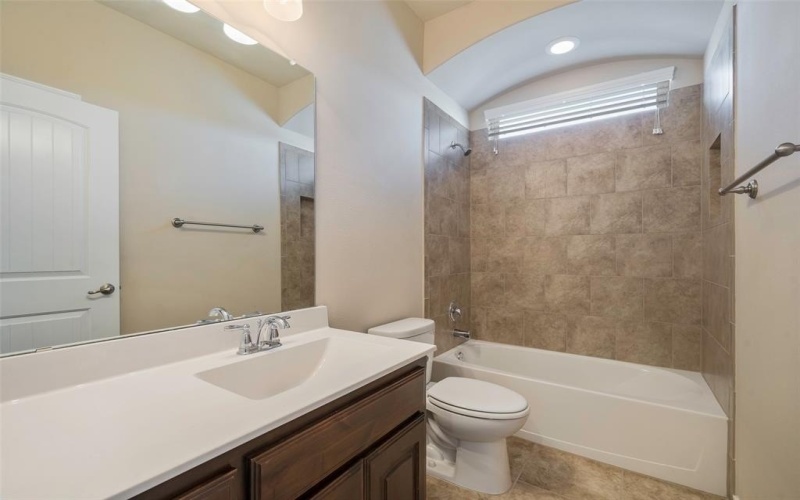 5901 Loveland Drive, Denton, TX 76208, 4 Bedrooms Bedrooms, ,3 BathroomsBathrooms,Residential,For Sale,5901 Loveland Drive,0,21010248