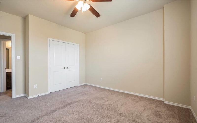 5901 Loveland Drive, Denton, TX 76208, 4 Bedrooms Bedrooms, ,3 BathroomsBathrooms,Residential,For Sale,5901 Loveland Drive,0,21010248
