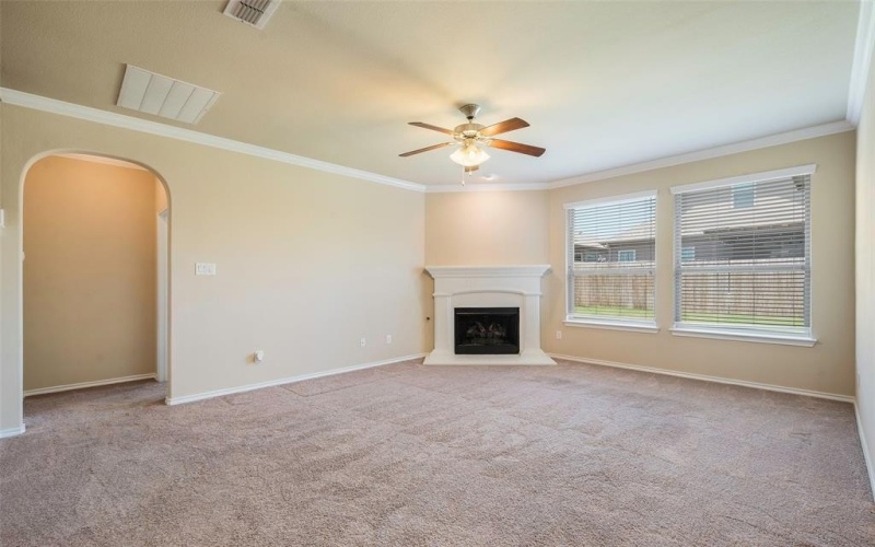 5901 Loveland Drive, Denton, TX 76208, 4 Bedrooms Bedrooms, ,3 BathroomsBathrooms,Residential,For Sale,5901 Loveland Drive,0,21010248