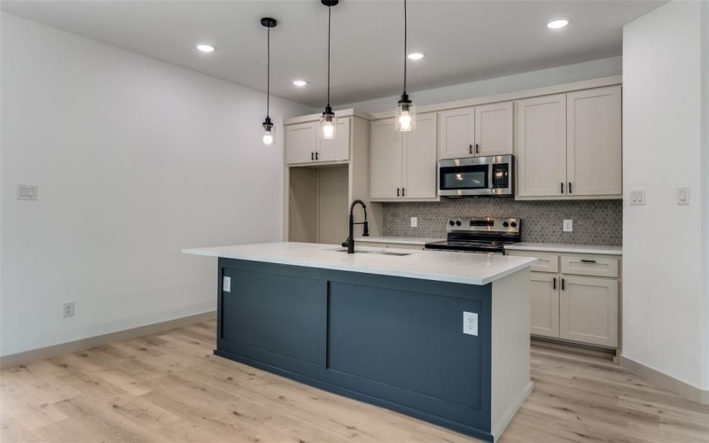 1317 & 1319 Fletcher Street, Dallas, TX 75223, 6 Habitaciones Habitaciones , ,5 BañosBaños,Residential,En Venta,1317 & 1319 Fletcher Street,21011442