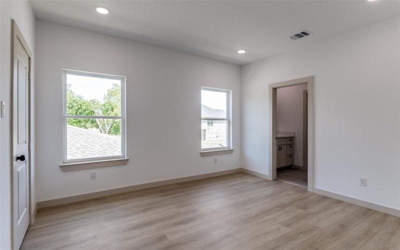 1317 & 1319 Fletcher Street, Dallas, TX 75223, 6 Habitaciones Habitaciones , ,5 BañosBaños,Residential,En Venta,1317 & 1319 Fletcher Street,21011442