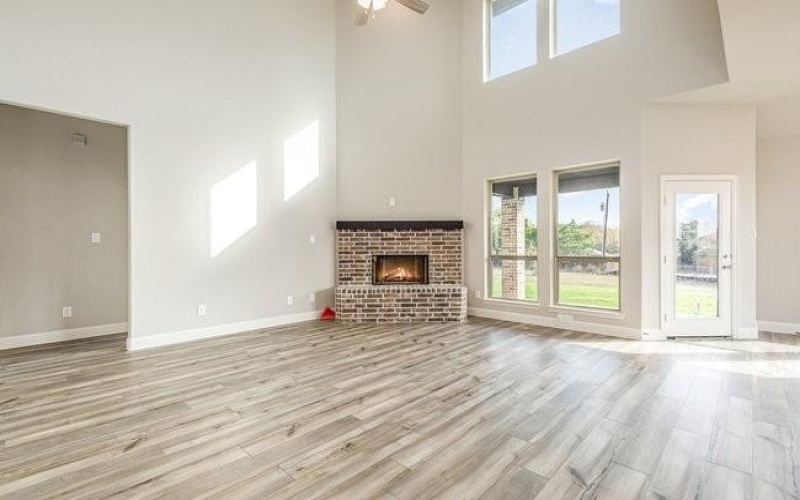 610 Serenity Lane, Red Oak, TX 75154, 4 Bedrooms Bedrooms, ,3 BathroomsBathrooms,Residential,For Sale,610 Serenity Lane,21011524