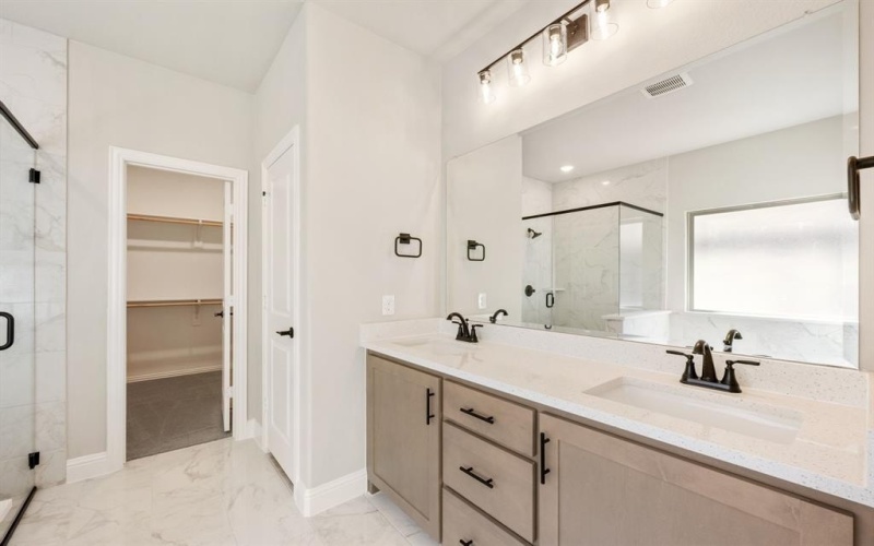 1265 Emily Drive, Trenton, TX 75490, 4 Bedrooms Bedrooms, ,3 BathroomsBathrooms,Residential,For Sale,1265 Emily Drive,0,21011551