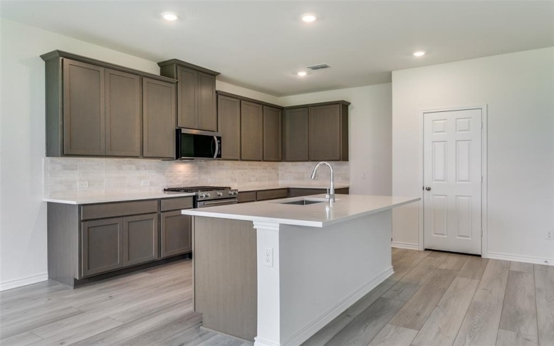 104 Northampton Drive, Justin, TX 76247, 4 Bedrooms Bedrooms, ,2 BathroomsBathrooms,Residential,For Sale,104 Northampton Drive,0,21011822