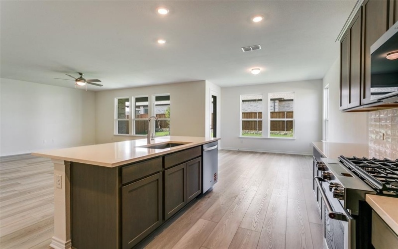 104 Northampton Drive, Justin, TX 76247, 4 Bedrooms Bedrooms, ,2 BathroomsBathrooms,Residential,For Sale,104 Northampton Drive,0,21011822