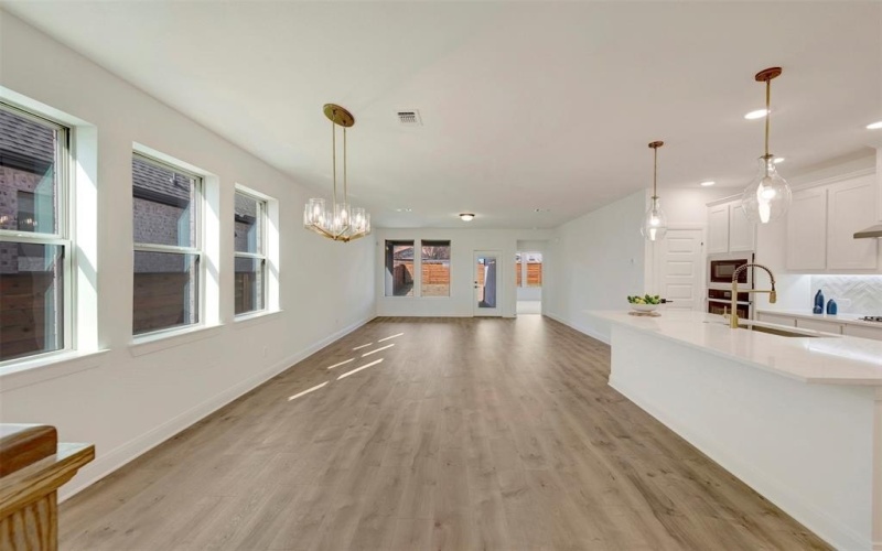 1813 Forest Wood Lane, Mesquite, TX 75181, 4 Bedrooms Bedrooms, ,2 BathroomsBathrooms,Residential,For Sale,1813 Forest Wood Lane,0,21011901