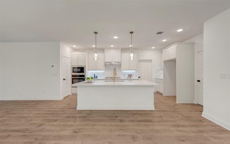 1813 Forest Wood Lane, Mesquite, TX 75181, 4 Bedrooms Bedrooms, ,2 BathroomsBathrooms,Residential,For Sale,1813 Forest Wood Lane,0,21011901