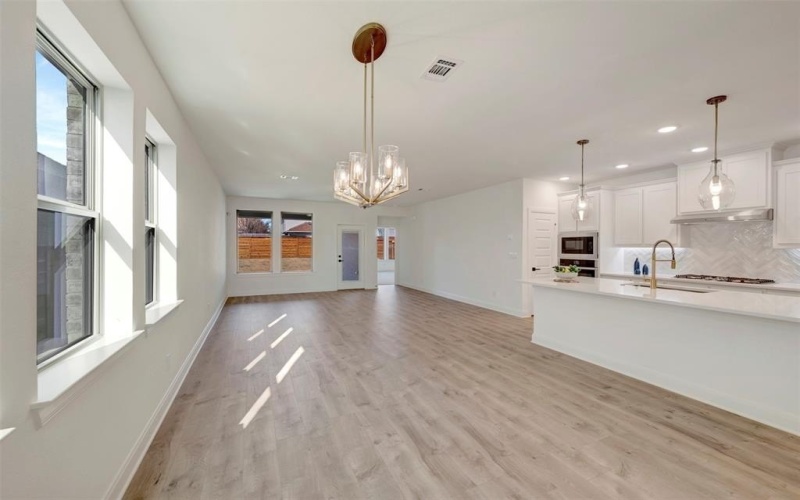 1813 Forest Wood Lane, Mesquite, TX 75181, 4 Bedrooms Bedrooms, ,2 BathroomsBathrooms,Residential,For Sale,1813 Forest Wood Lane,0,21011901