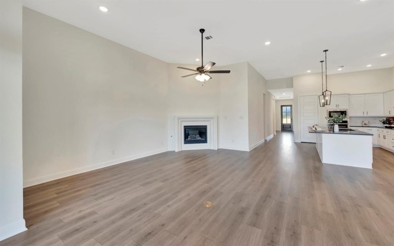 2901 Long Trail, Mansfield, TX 76063, 4 Habitaciones Habitaciones , ,3 BañosBaños,Residential,En Venta,2901 Long Trail,0,21011956