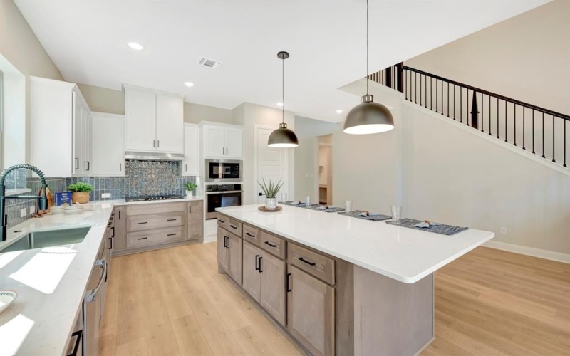 2811 Long Trail, Mansfield, TX 76063, 4 Habitaciones Habitaciones , ,5 BañosBaños,Residential,En Venta,2811 Long Trail,0,21011979