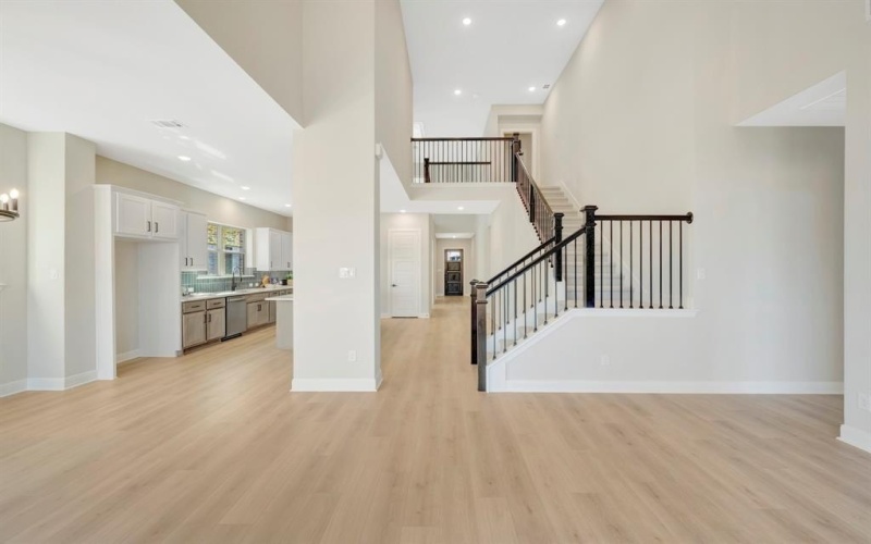 2811 Long Trail, Mansfield, TX 76063, 4 Habitaciones Habitaciones , ,5 BañosBaños,Residential,En Venta,2811 Long Trail,0,21011979