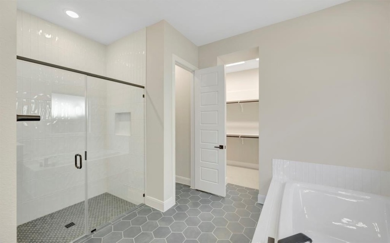 2811 Long Trail, Mansfield, TX 76063, 4 Habitaciones Habitaciones , ,5 BañosBaños,Residential,En Venta,2811 Long Trail,0,21011979