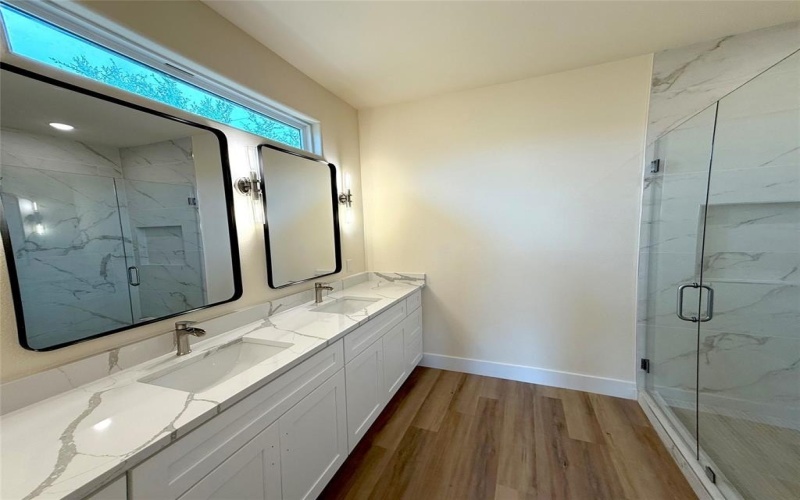 5517 Stonegate Circle, Granbury, TX 76048, 3 Habitaciones Habitaciones , ,2 BañosBaños,Residential,En Venta,5517 Stonegate Circle,21012090