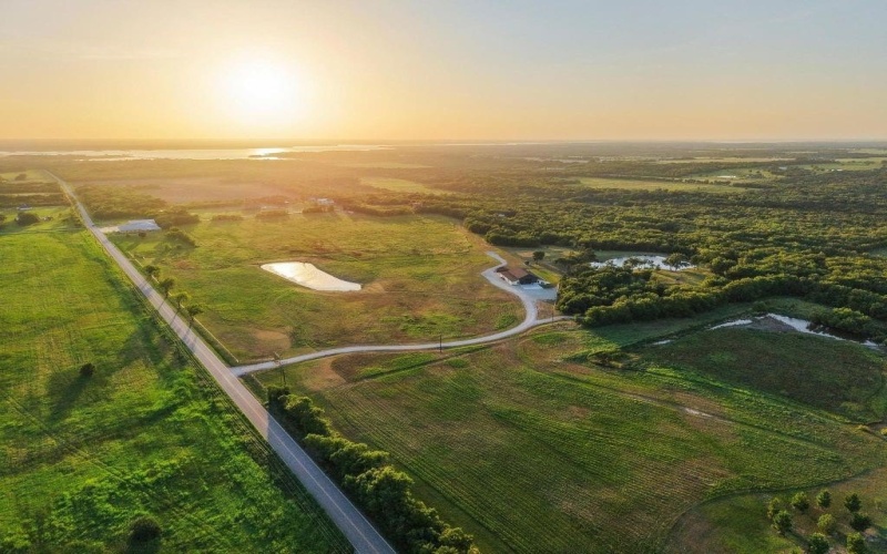 4251 Refuge Road, Sherman, TX 75092, 5 Bedrooms Bedrooms, ,2 BathroomsBathrooms,Residential,For Sale,4251 Refuge Road,21012219