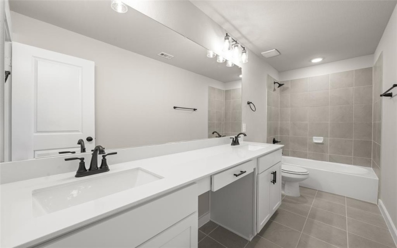 221 Whitetail Drive, Willow Park, TX 76087, 5 Habitaciones Habitaciones , ,3 BañosBaños,Residential,En Venta,221 Whitetail Drive,0,21012292