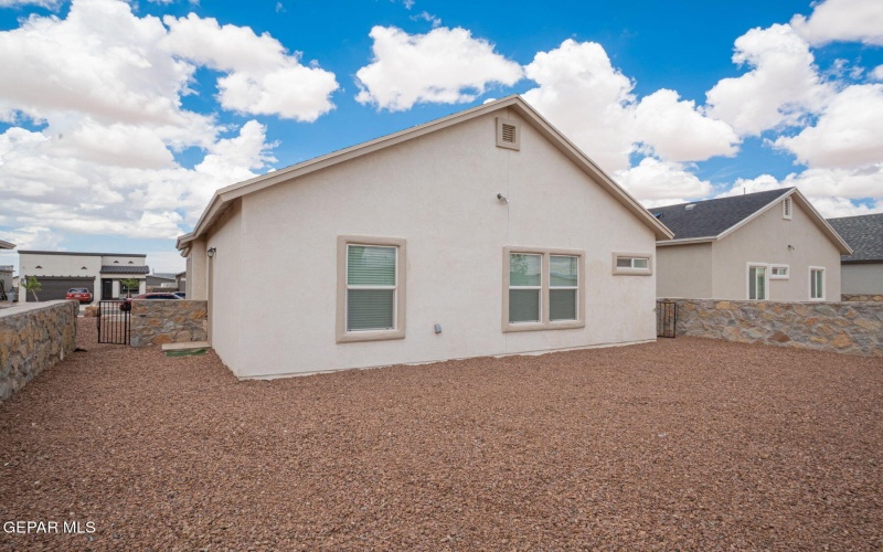 5108 JOE CASTILLO Street, El Paso, TX 79938, 4 Habitaciones Habitaciones , ,2 BañosBaños,Residential,En Venta,5108 JOE CASTILLO Street,0,927108